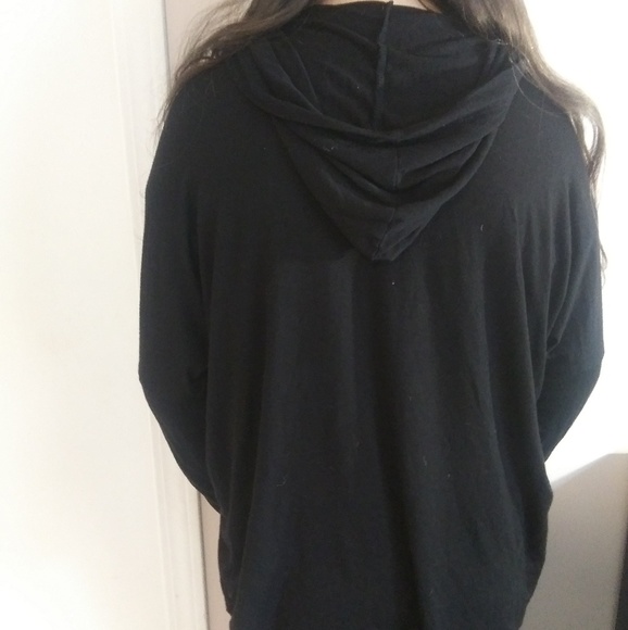 Hooded long-sleeved shirt - Picture 2 of 6